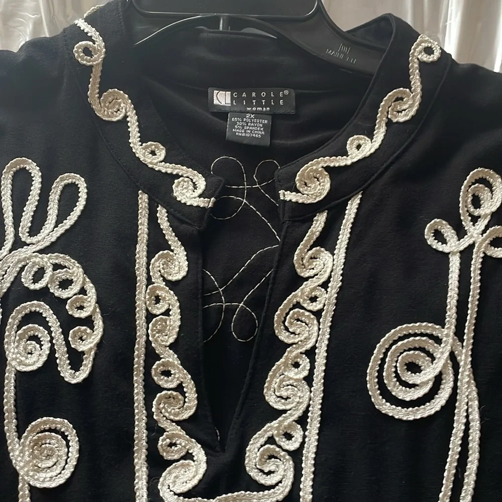 Carole Little. Plus Size 2X. Black Top with White Shiny Embroidered Designs - Picture 5 of 16